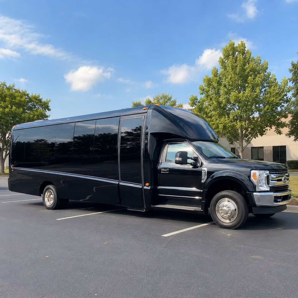 cedar rapids 15 passenger minibus rental
