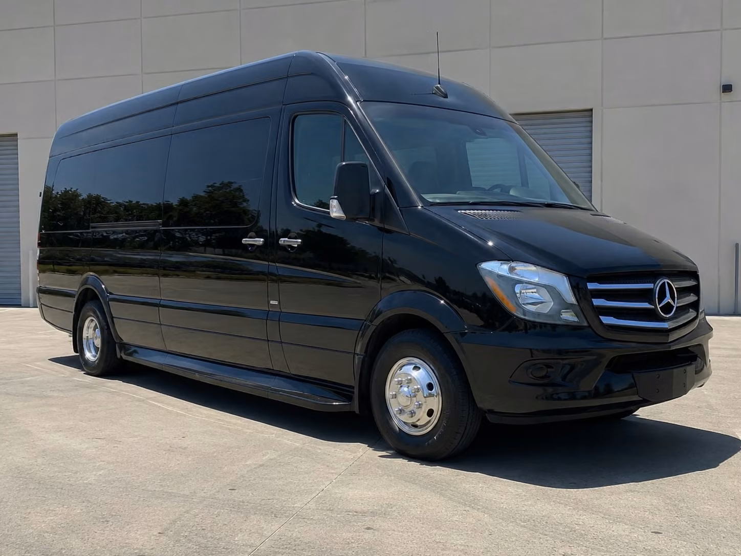 cedar rapids wedding shuttle services bus rentals