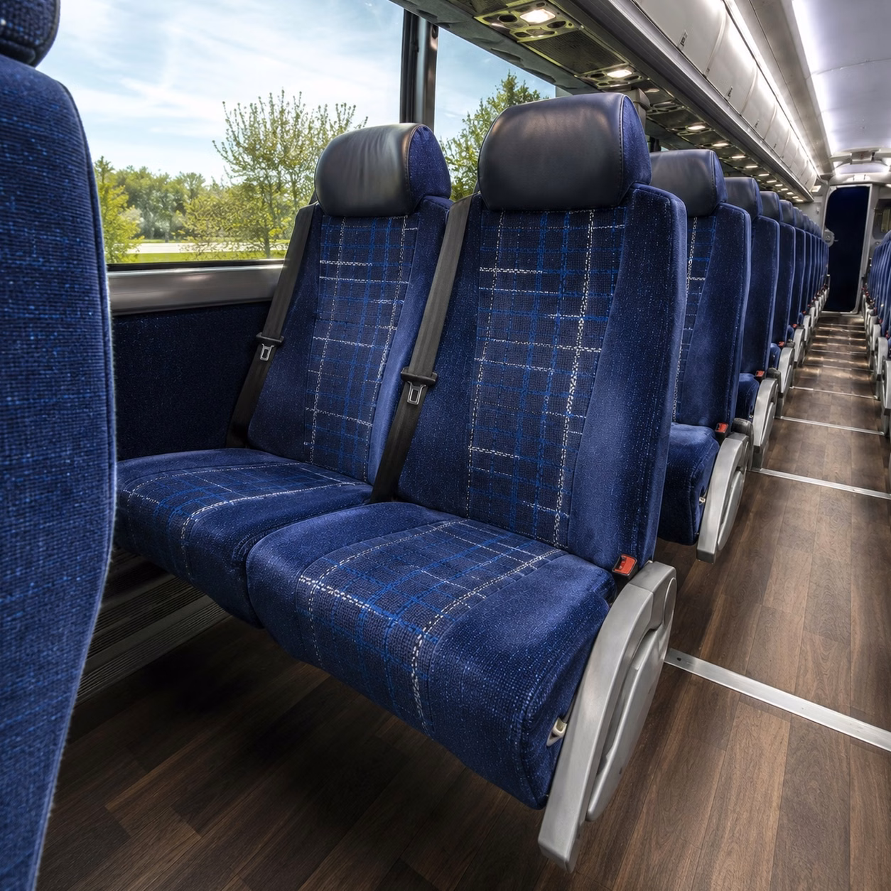 compare bus rentals in cedar rapids with one online quote