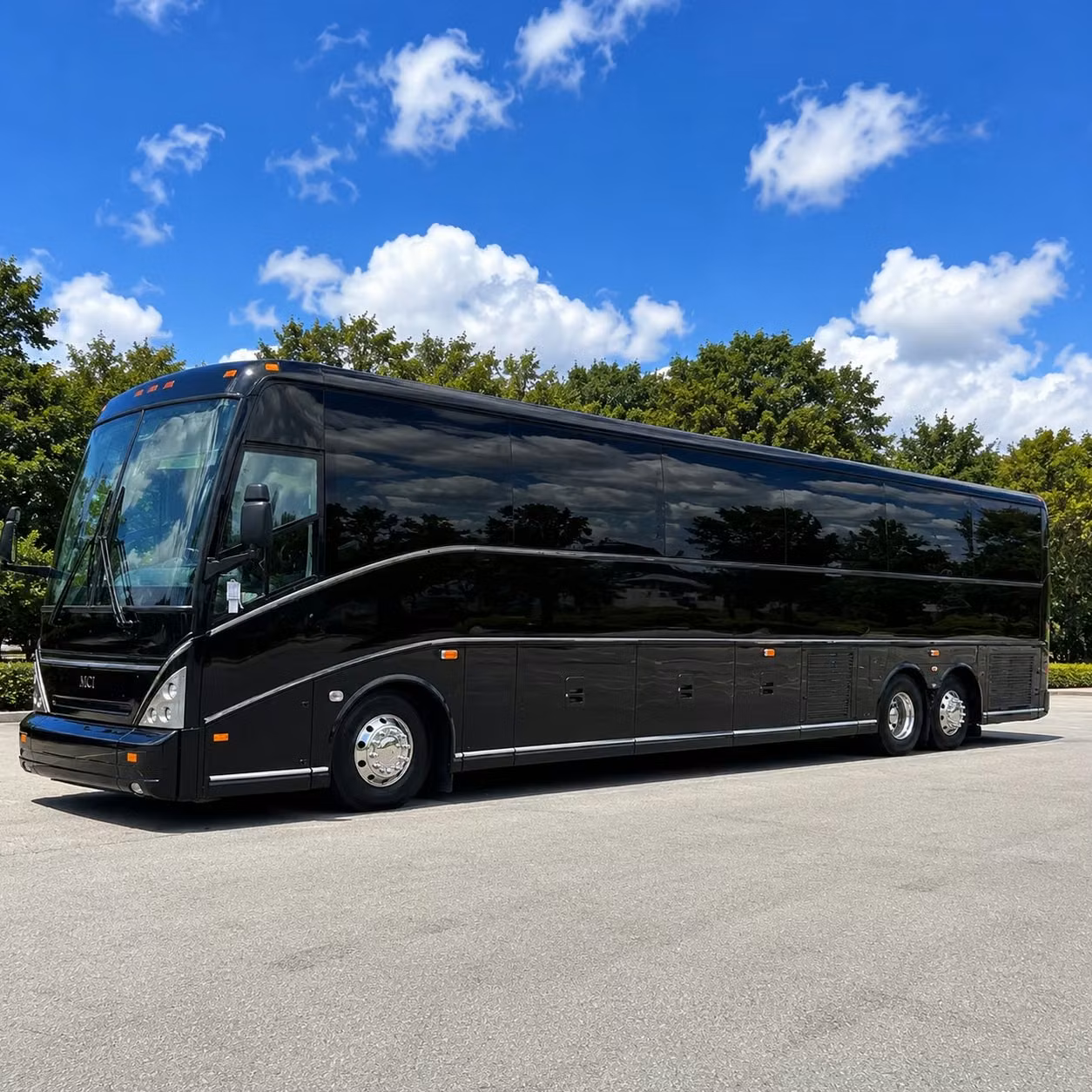 every big show at alliant energy powerhouse deserves a private charter bus