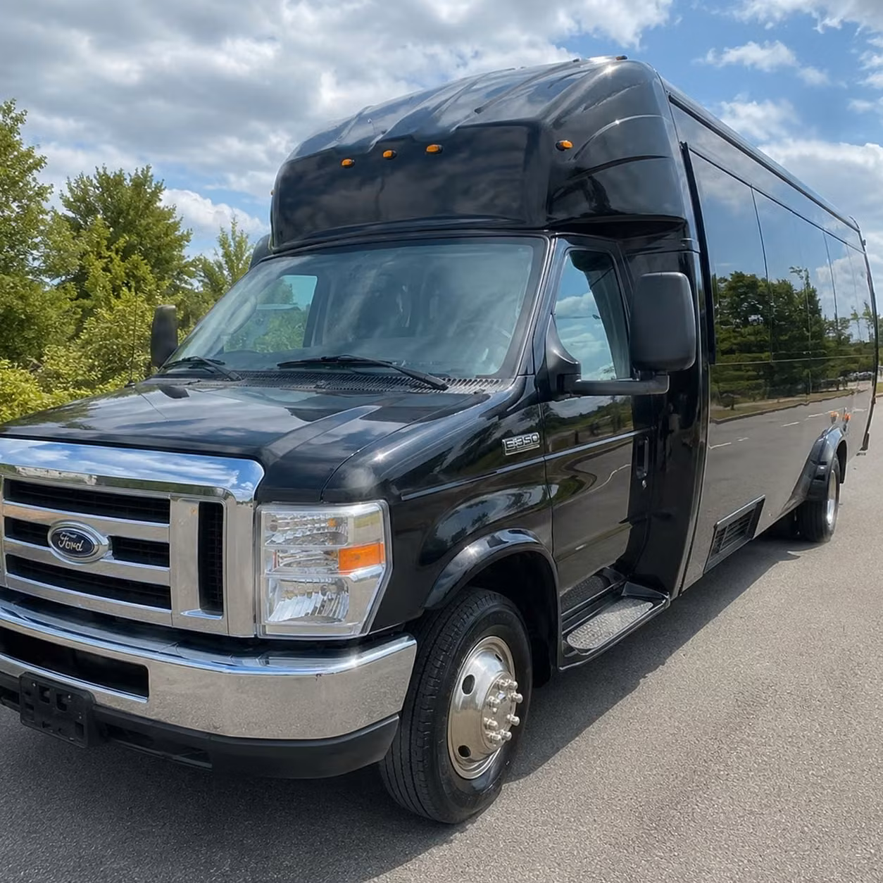 party bus rentals for cedar rapids high school prom nights