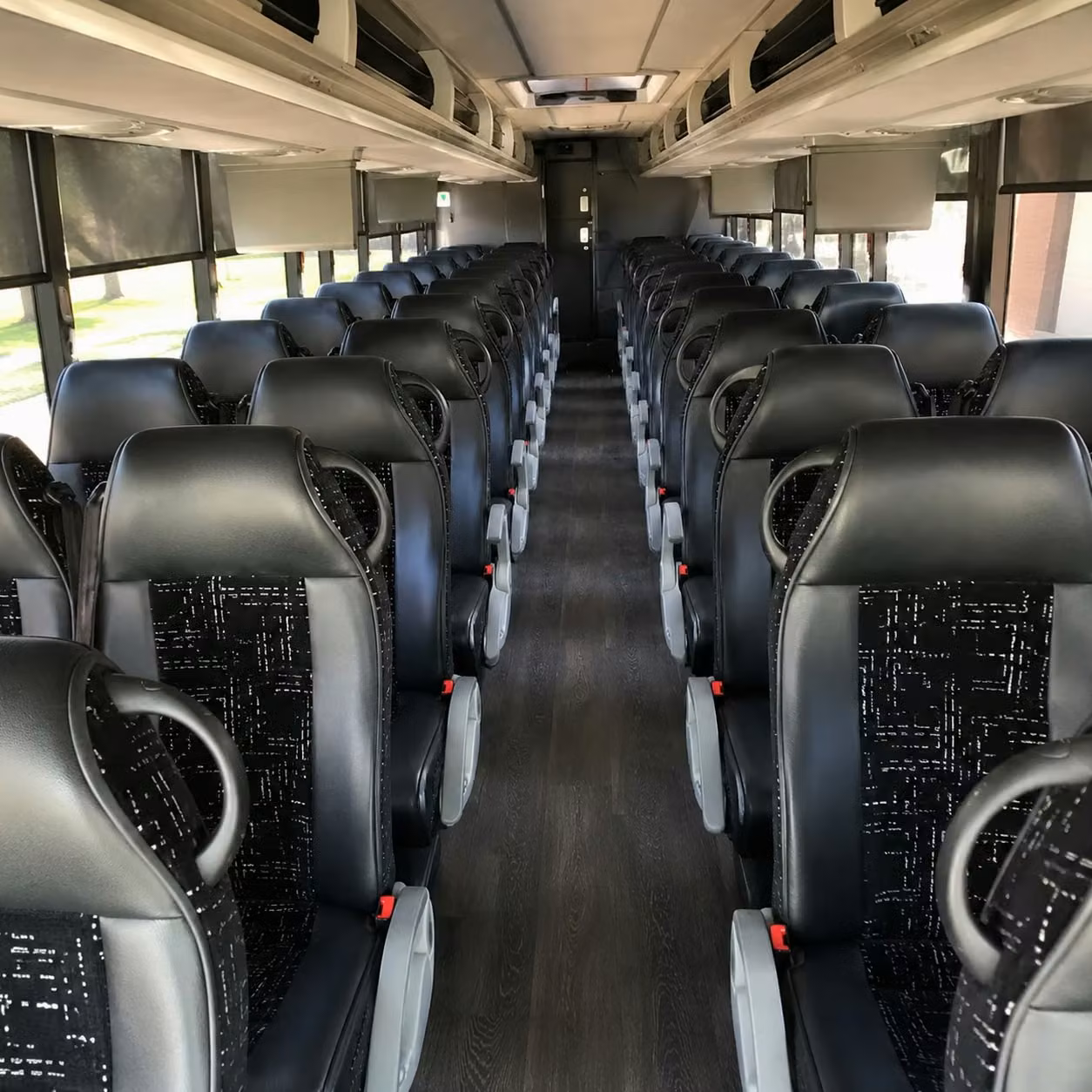 sports team fan charter bus rentals in cedar rapids